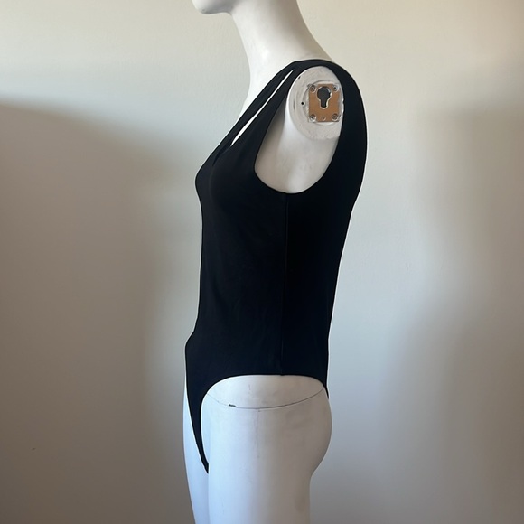 Timing Black One-Shoulder Bodysuit Size M - Picture 3 of 7